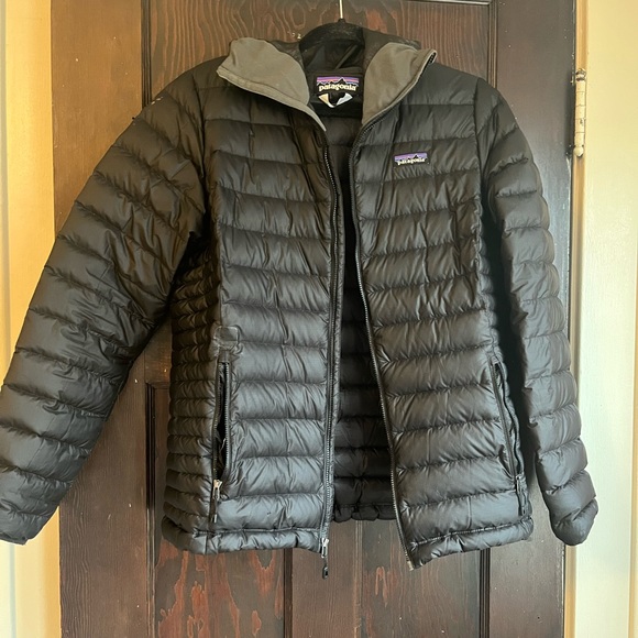 Patagonia Jackets & Blazers - Patagonia Women’s down sweater hoody